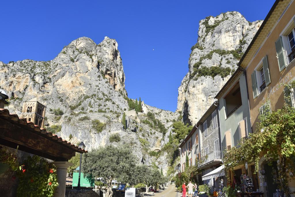 Le Relais De Moustiers Hotel Exterior photo